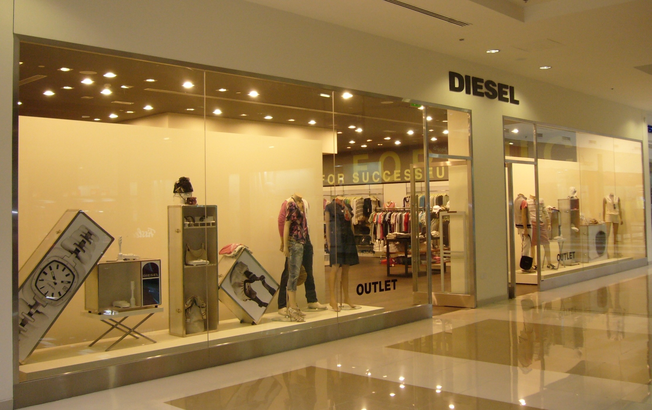 Diesel Outlet | Dubai Shopping Guide