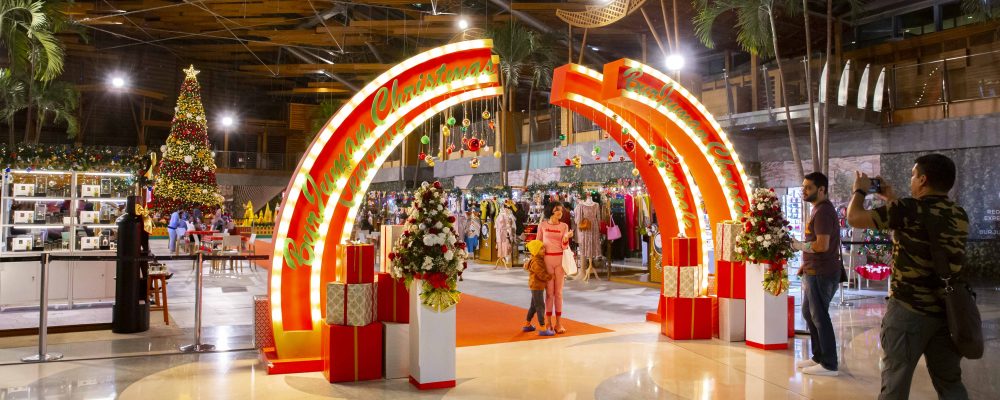 Merriest Christmas At BurJuman Mall Merriest Christmas at BurJuman Mall In association With The Philippine Business Council