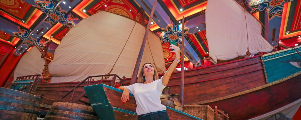 Unleash Your Camera Creativity To Win With Ibn Battuta Mall’s Best Selfie Spots