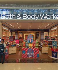 BATH & BODY WORKS