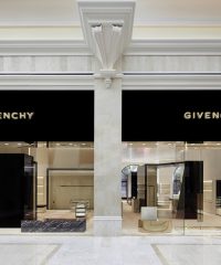 GIVENCHY