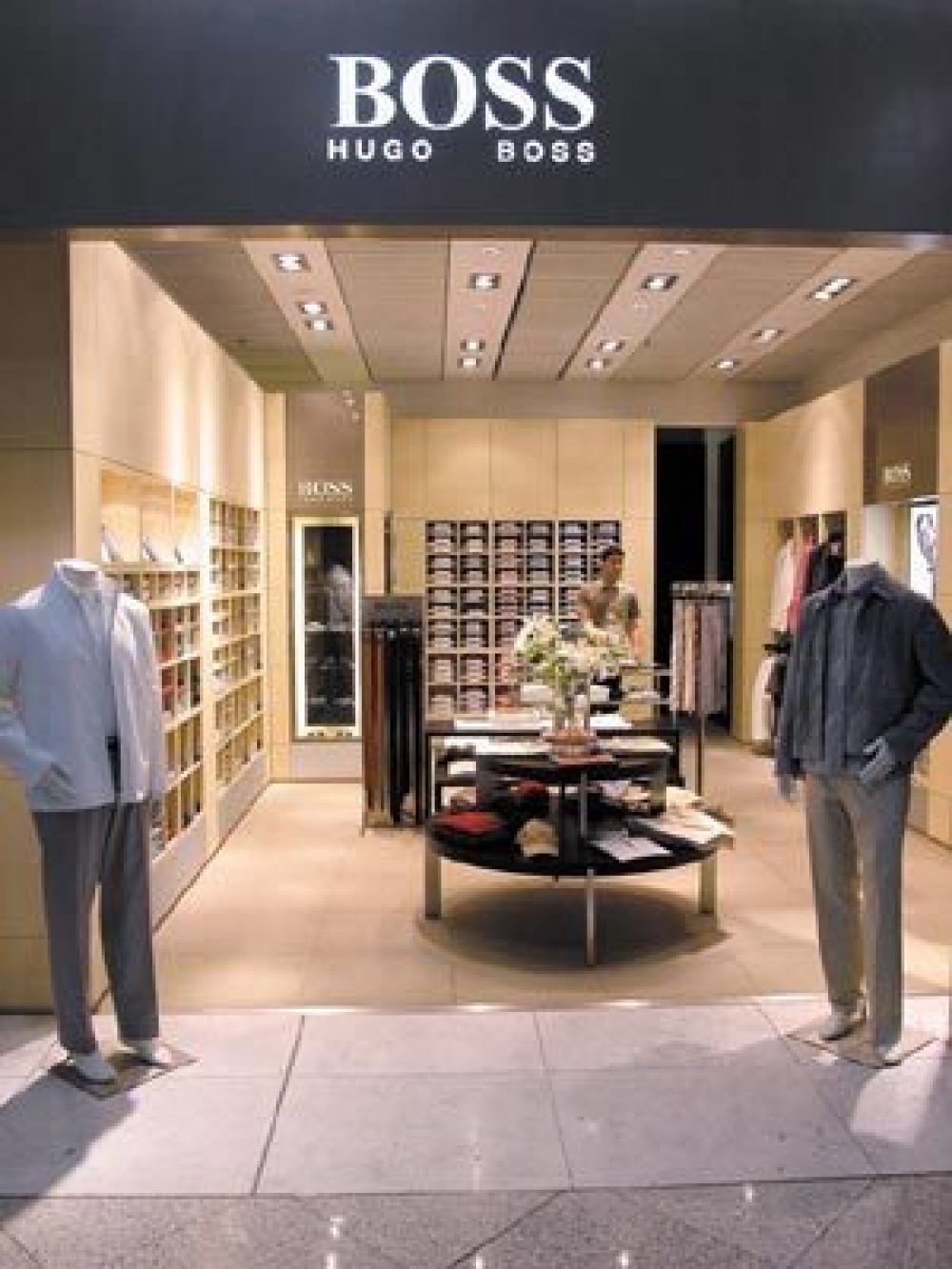 hugo boss the mall