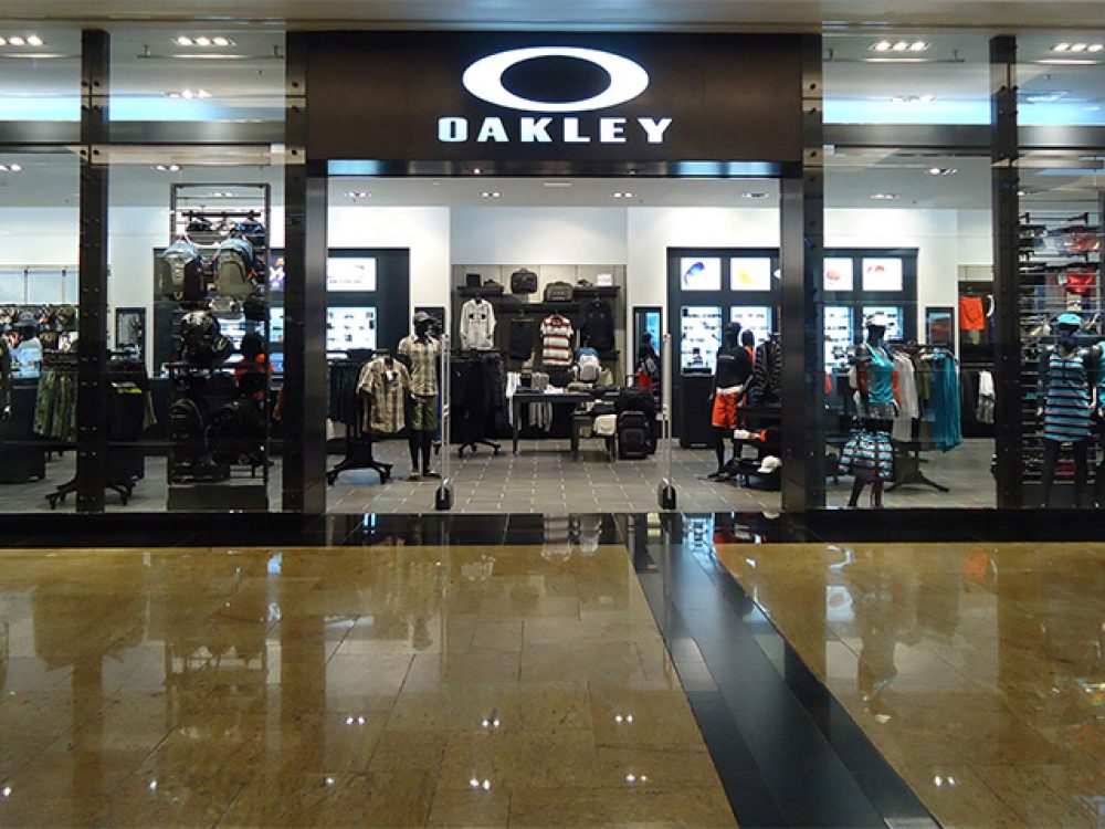 oakley shopping