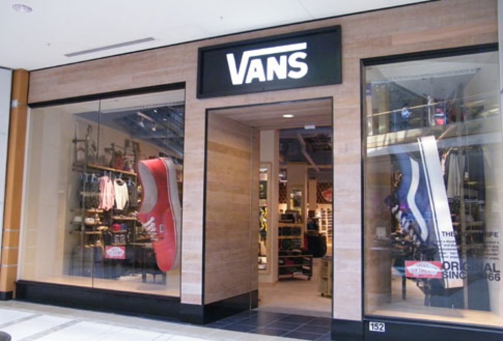 vans store in outlet mall