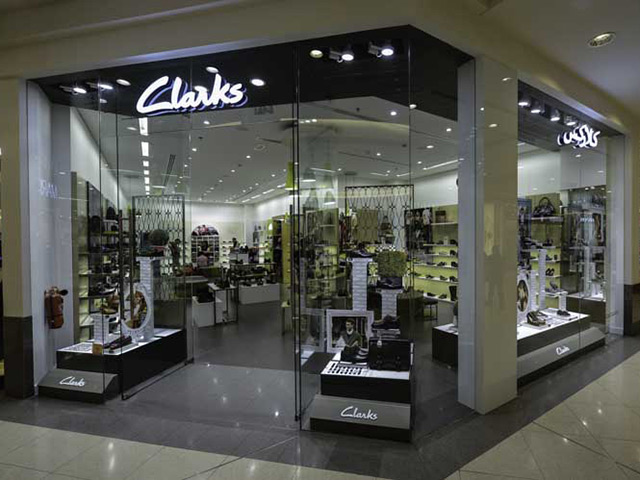 clarks showroom in dubai
