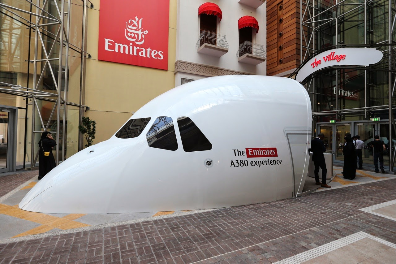 Emirates Dubai самолет